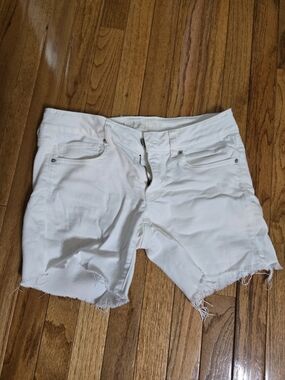 White Frayed Hem Women's Denim Shorts